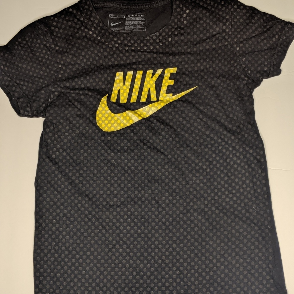 NIKE Kids Polka Dot Shirt Size Small